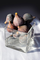 Square glass jar with figs