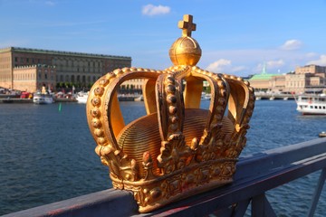 Fototapeta na wymiar Stockholm crown bridge