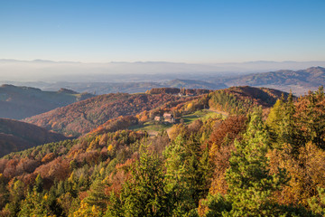 Fototapeta na wymiar Herbst in der Südsteiermark