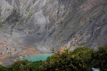 The Irazú volcano is an active shield volcano located in Costa Rica, in the Central Volcanic Mountain Range, inside the national park that bears his name, about 32 km north of the city of Cartago.
