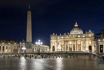 Fototapeta na wymiar View on St. Peter's square at the Vatican late in the evening