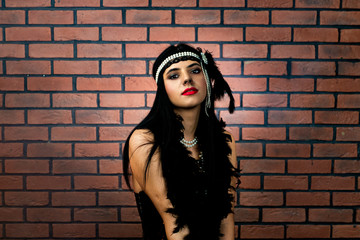Figure of girl in gatsby style