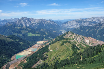 Fototapeta na wymiar Eisenerzer Reichenstein - steirische Alpen