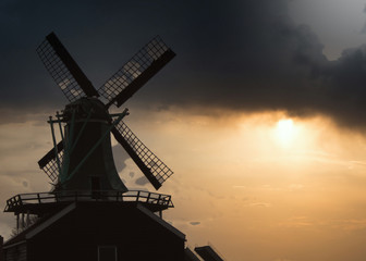 Dynamic Windmill
