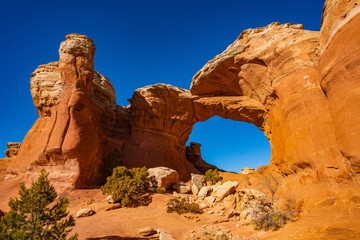Turret Arch © Larry
