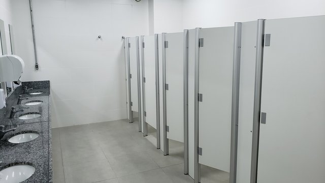 banheiro coletivo