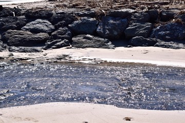 伊豆下田 白浜海岸 綺麗な湧水