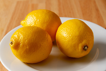 3個のレモン