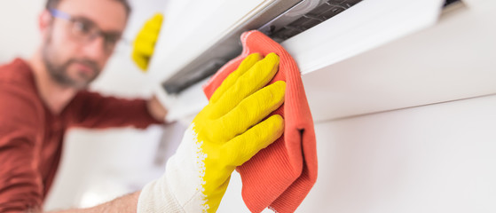 Aircondition service and maintenance, fixing AC unit and cleaning the filters.