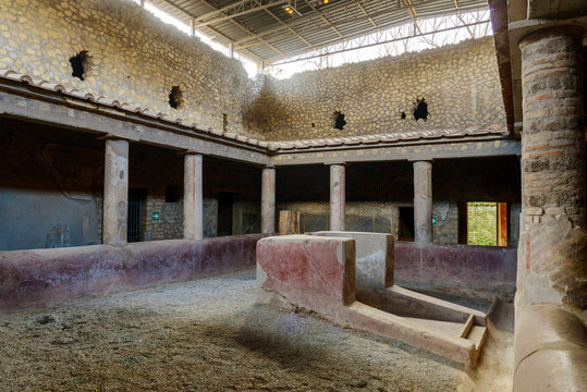 Oplontis Villa of Poppea - The servile peristyle 