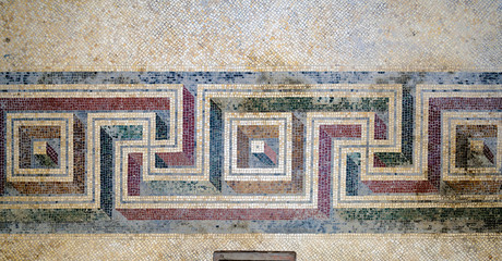 Oplontis Villa of Poppea - Triclinium, Mosaic on the floor