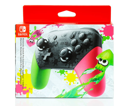 Box of Nintendo Switch Pro Controller Splatoon 2 Edition
