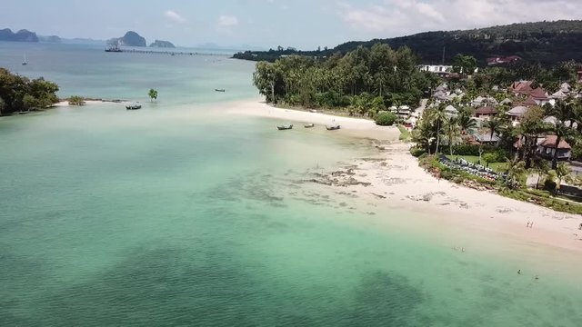 Playa de tailandia a vista de dron
