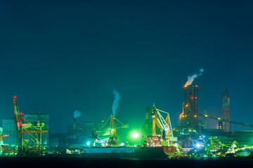 関門海峡対岸から望む北九州工業地帯の夜景【福岡県】