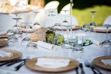 elegant table setting