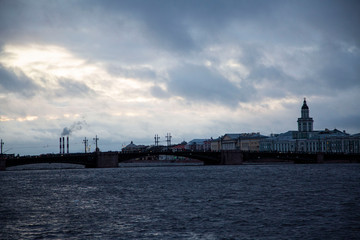 Naklejka premium Evening view of the Palace Bridge, St. Petersburg, Russia.