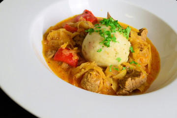 Szegediner Gulasch