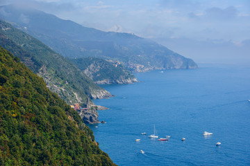 Fototapeta na wymiar Vernazza, Corniglia and Manarola viewed from the Azure Trail between Vernazza and Monterosso al Mare, Cinque Terre, Liguria, Italy