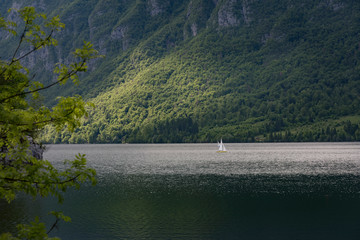 Fototapeta na wymiar Wocheiner See, Slowenien