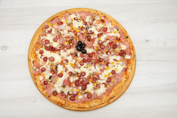 Pizza Primavera  traditional italian meal 