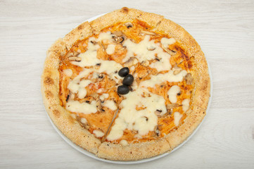 Pizza Prosciutto e Funghi