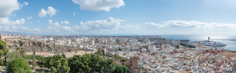 Fototapeta na wymiar panoramic view of Almeria in Spain
