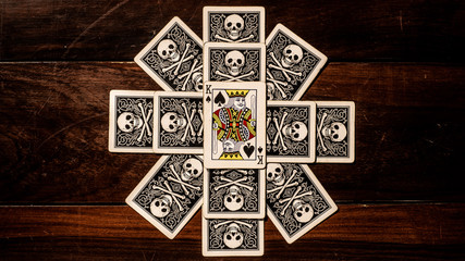 cards in a pattern, king of spades