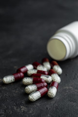 tablets from pharmaceuticals antibiotics medicine tablets / colorful antibacterial tablets /medicine capsule tablets