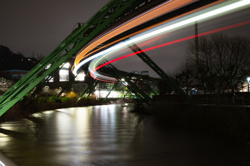 Wuppertal Schwebebahn Nacht