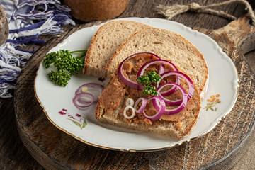 Bread with pork lard mixed with ground cracklings