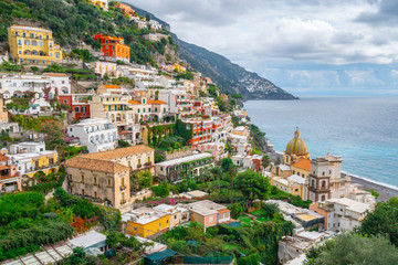 Fototapeta na wymiar Beautiful Landscape with Positano town at famous amalfi coast, Italy