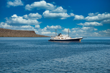 Fototapeta na wymiar Cruising to remote islands on the Eastern Galapagos, Ecuador