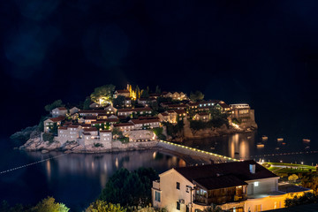 Fototapeta premium Sveti Stefan at night