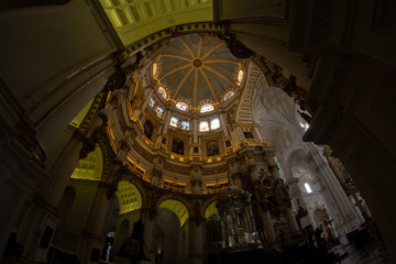 Obraz premium Cúpula eclesiástica