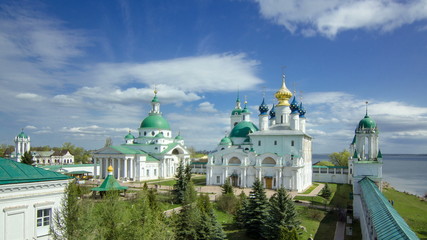 Fototapeta na wymiar Dimitrievsky Cathedral and Zachatievsky Cathedral of the Spaso-Yakovlevsky Monastery timelapse in Rostov, Russia.