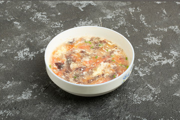 Tomato and laver egg soup