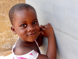 Niedliches kleines Mädchen