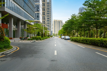 Fototapeta na wymiar Empty roads and offices in financial center, Shenzhen, China