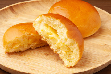 クリームパン