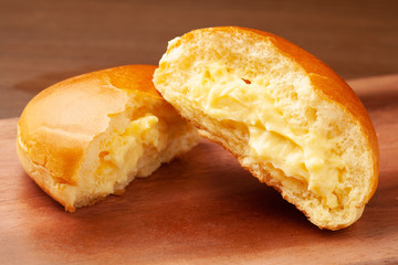 クリームパン