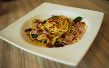 spaghetti bacon chili