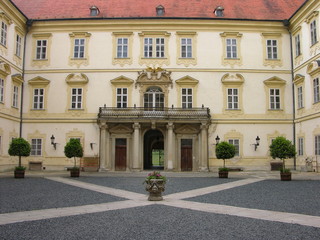 Fototapeta na wymiar Valtice, Czech Repub., Valtice Palace, Courtyard