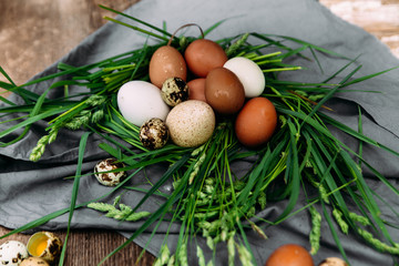 Obraz na płótnie Canvas Chicken and quail eggs close-up