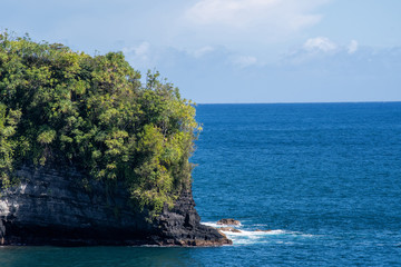 Fototapeta premium Landscape with a cliff in the east coast of Big Island Hawaii