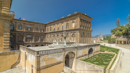 Fototapeta premium View of Boboli Garden with the back facade of Palazzo Pitti timelapse