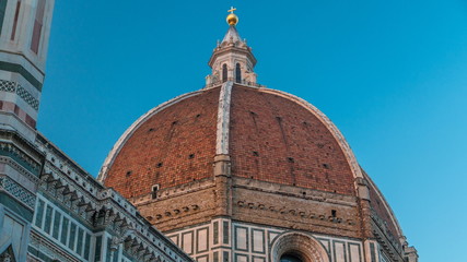 Obraz premium The dome of The Basilica di Santa Maria del Fiore timelapse which is the cathedral church Duomo of Florence in Italy