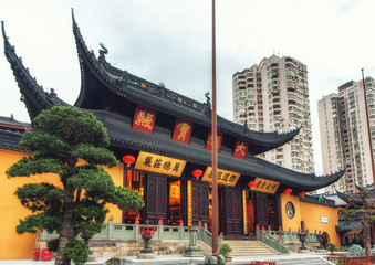 Jade Buddha Temple, Shanghai, China © atosan
