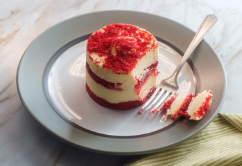 Round Red Velvet Cake