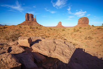 the scenic drive in the monument valley, usa