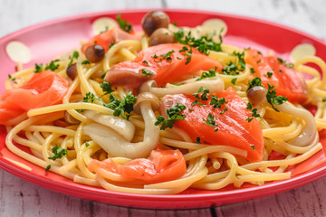 サーモンのパスタ